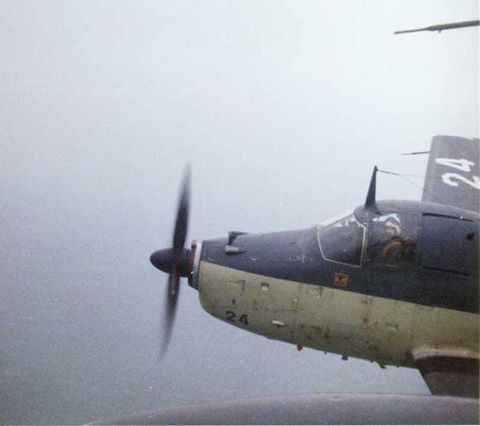 1971/72, alizé 24 de l'escadrille de servitude 2S, basé à Lann-Bihoué