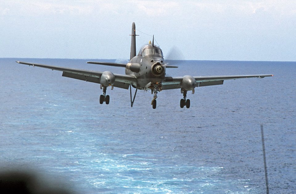 Juin 2000, dernières manoeuvres aviation pour les Alizé de la 6F...
