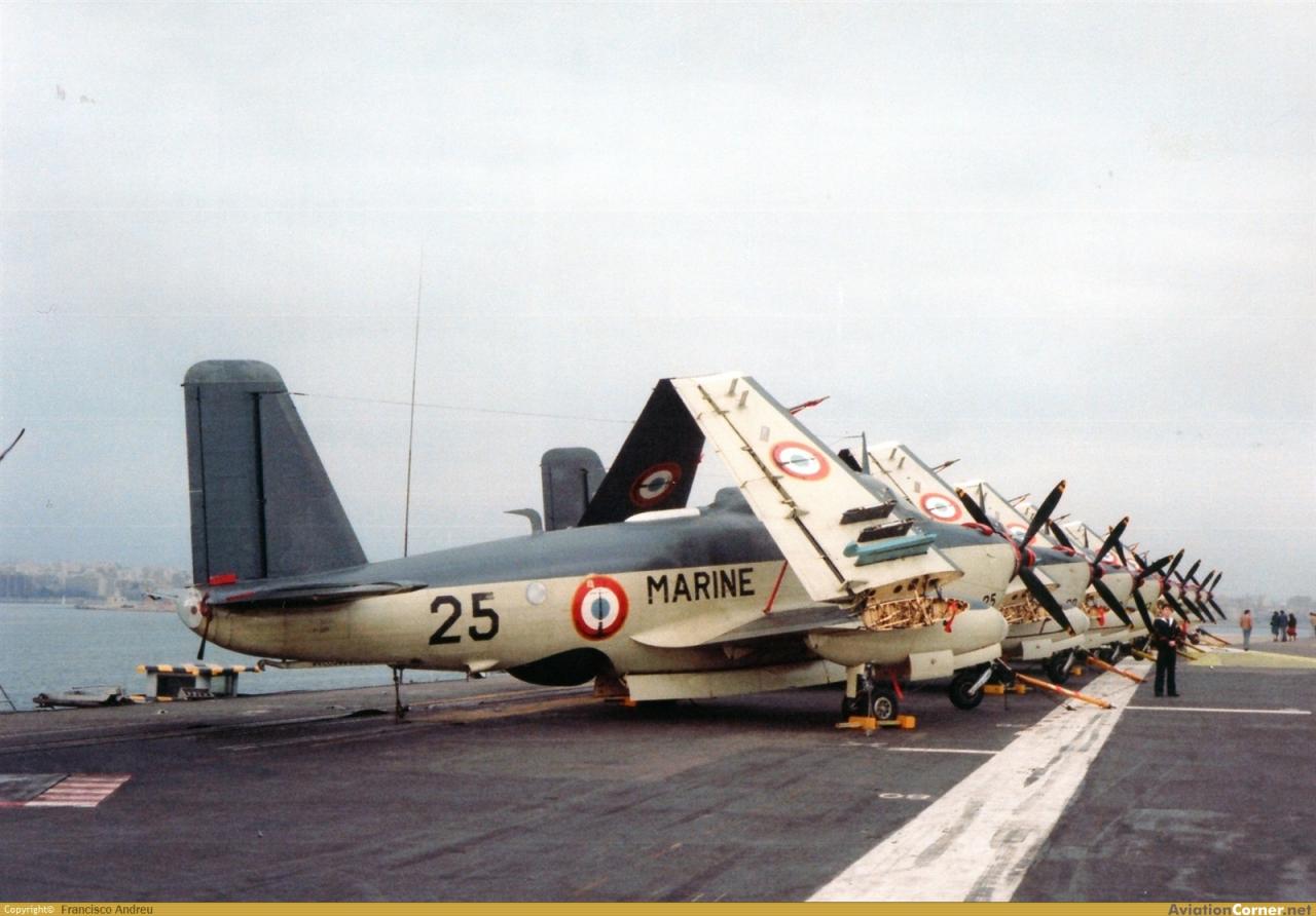 1980, p.a Foch, flottille 4F, escale à Palma ...