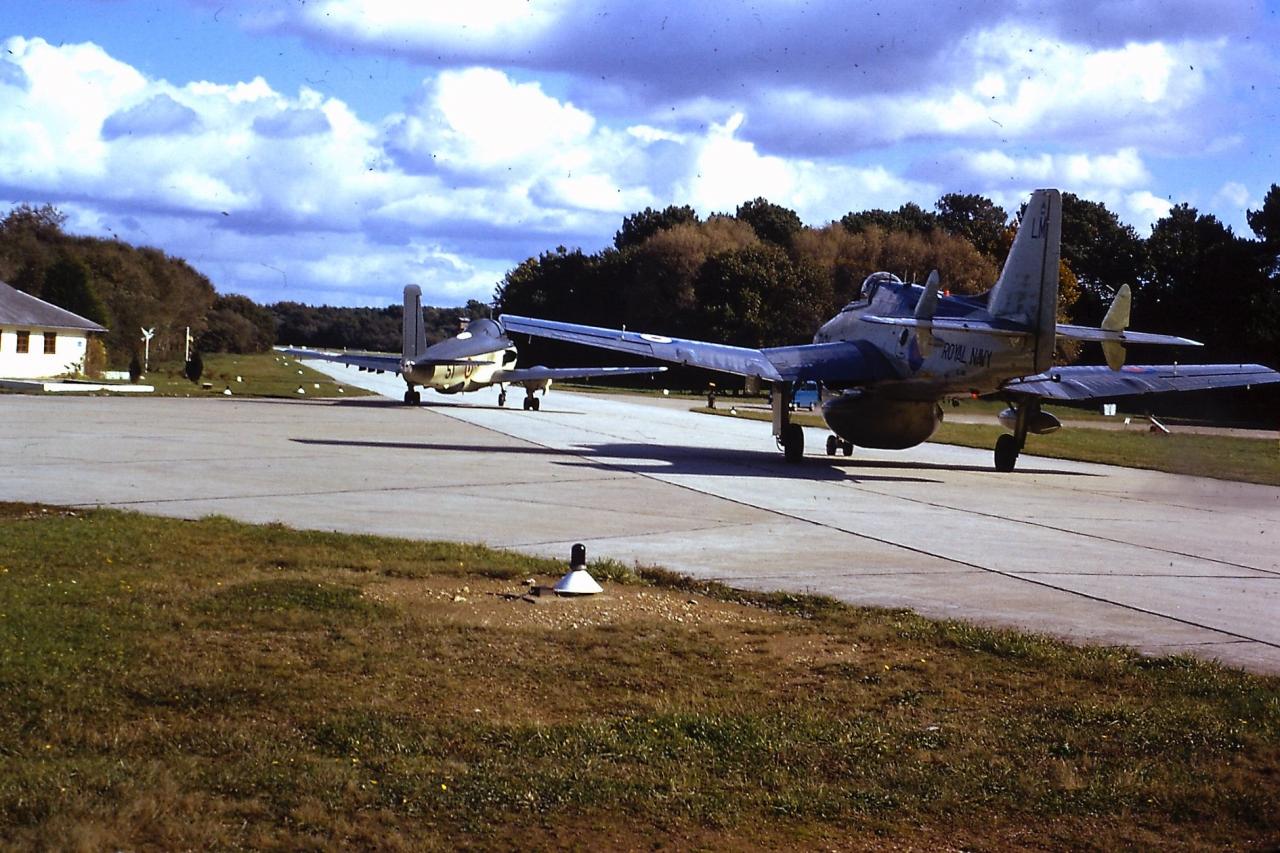 1974, Gannet 760 et Alizé 51, départ en vol depuis Kérambar ....