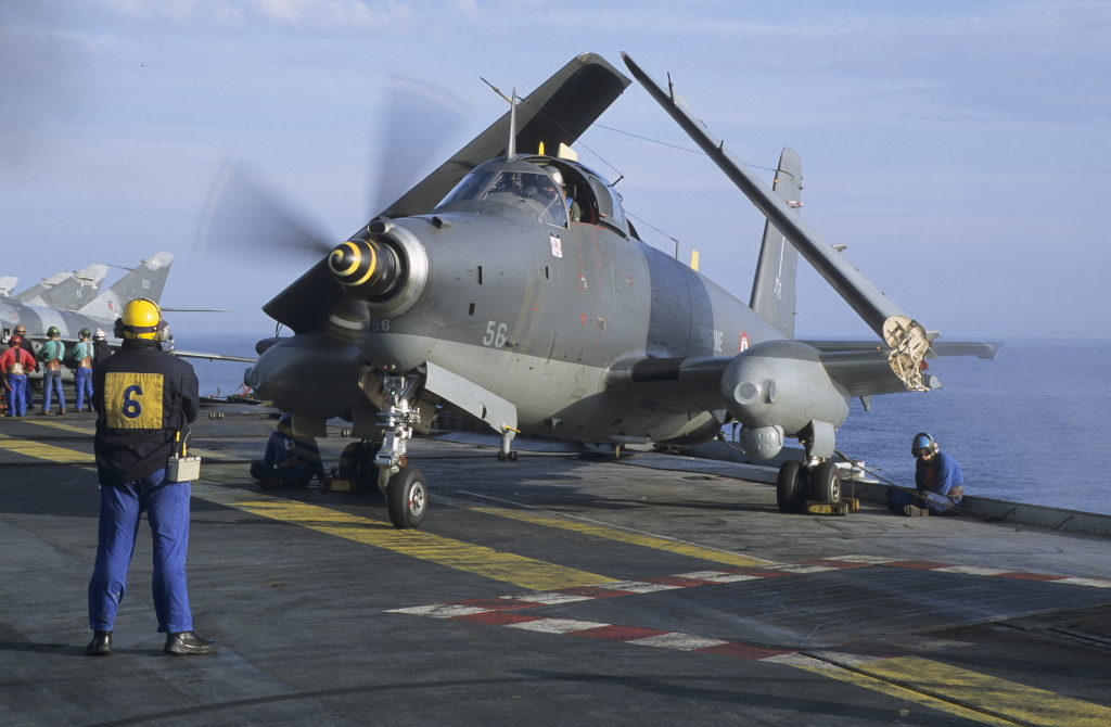 Juin 2000, dernières manoeuvres aviation pour les Alizé de la 6F...