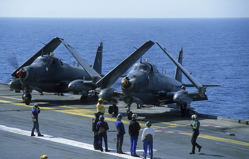 Juin 2000, dernières manoeuvres aviation pour les Alizé de la 6F...