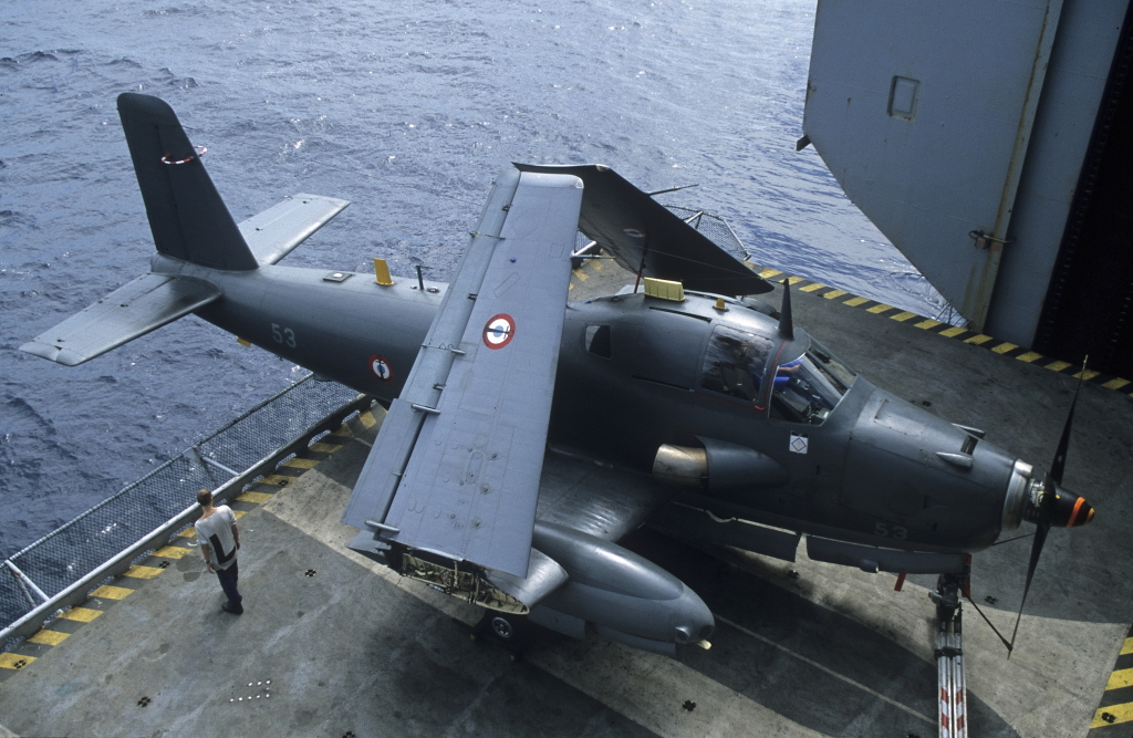 Juin 2000, dernières manoeuvres aviation pour les Alizé de la 6F...