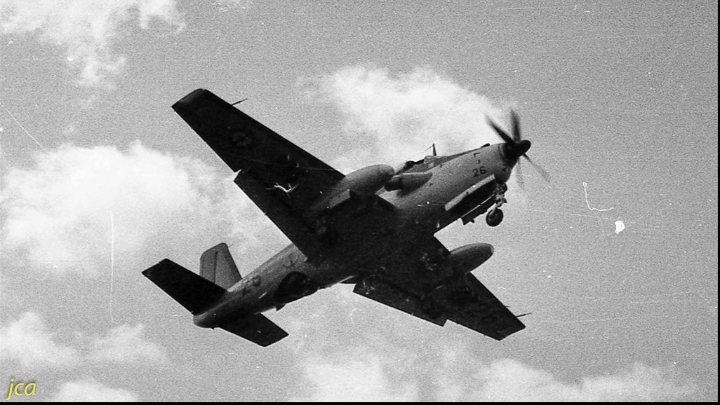 Lann-Bihoué, les années 60, alizé 26 en vol, escadrille 56S/2S ...